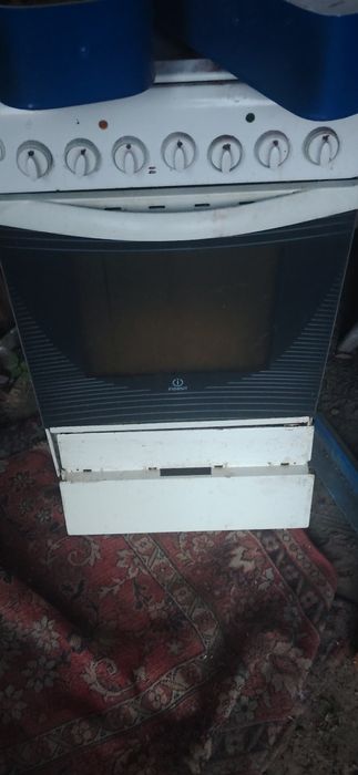 Продам  плиту электрическую