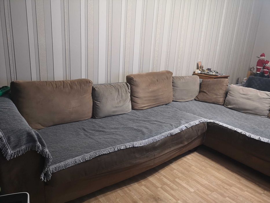Ъглов диван голям