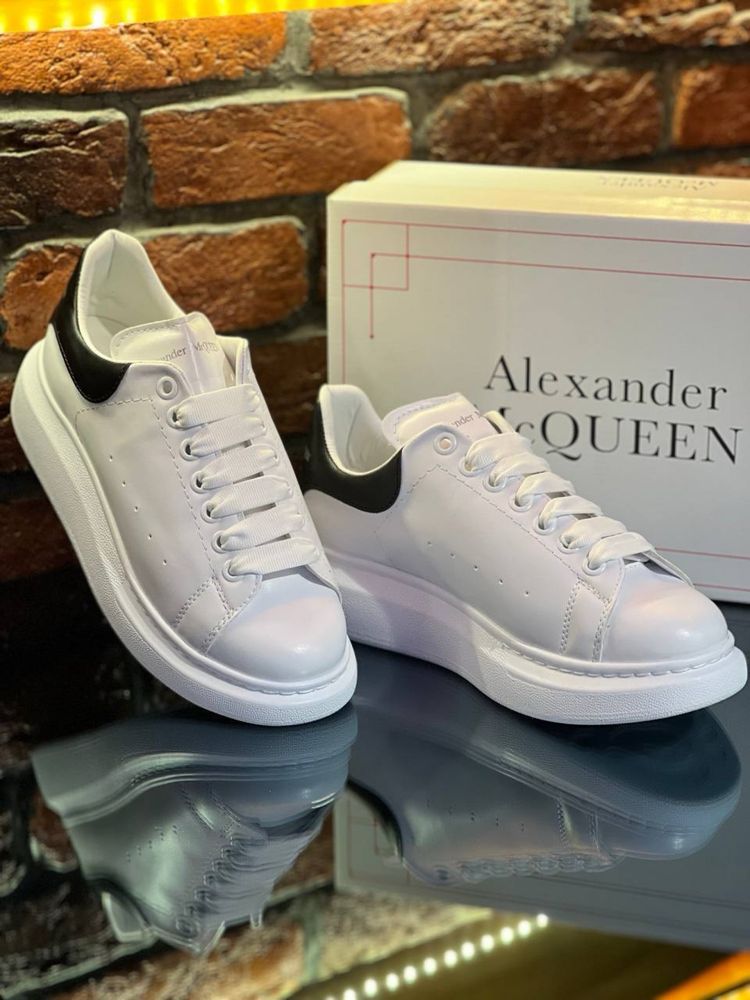 Alexander McQueen Noi !!! Marimi 40/44 !!!