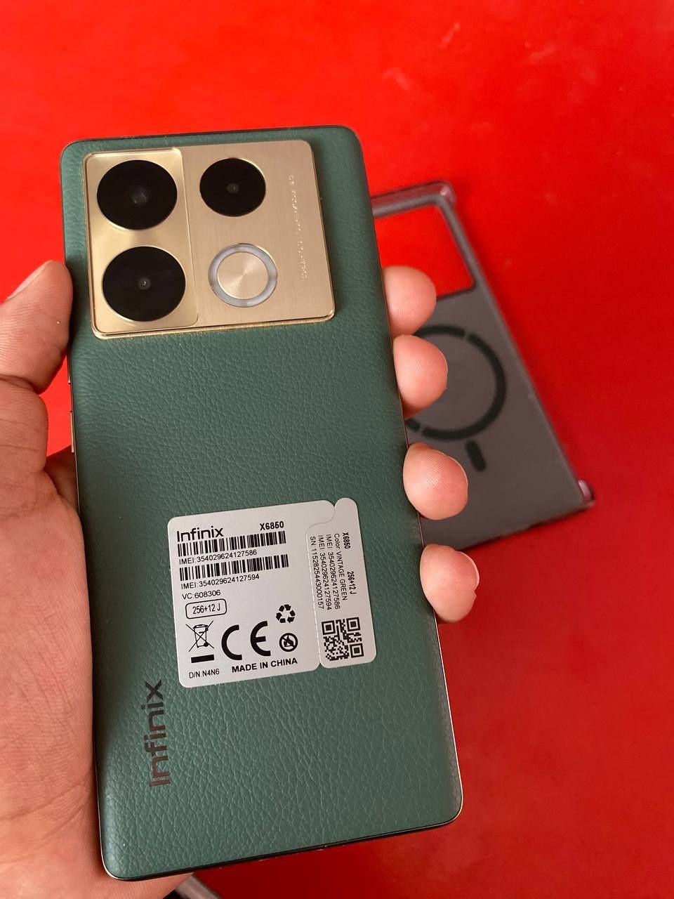 Infinix 40 pro безпороводной zaryatchiki ham bor