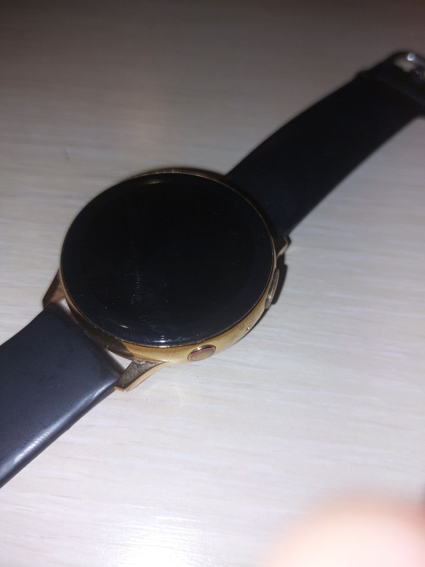 Samsung galaxy watch active 2
Съвместим с Android и IOS