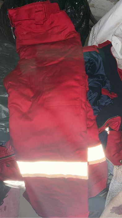 Продам новую зимнию спецовку