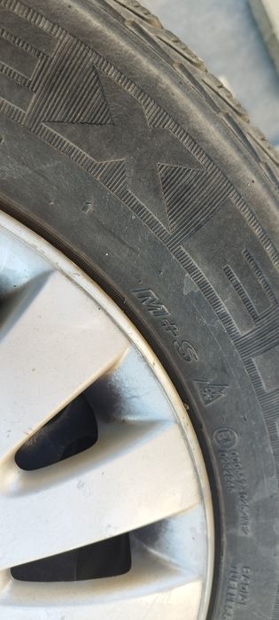 Jante tabla cu capace