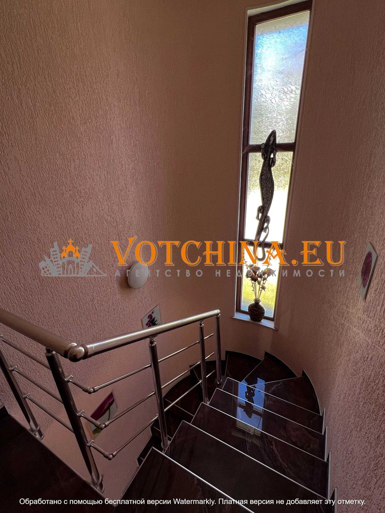 Продава се Къща в с. Оброчище, Област Добрич - 250 кв.м за 1400 €/кв.м - Снимка #20