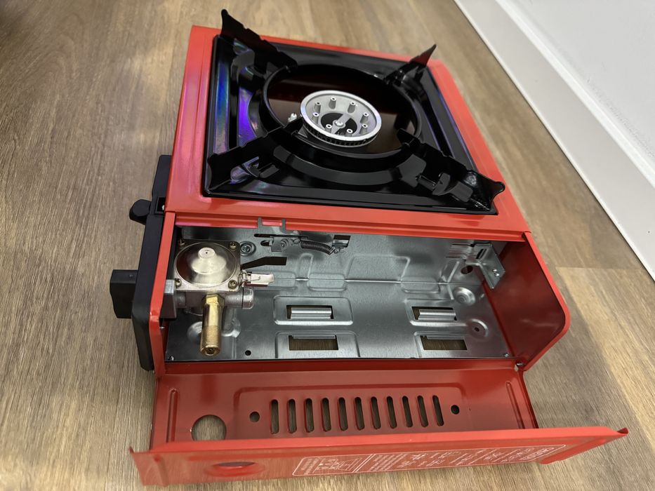 Къмпинг Газов Котлон - с Изход към Голяма Газова Бутилка и 4 Бутилки