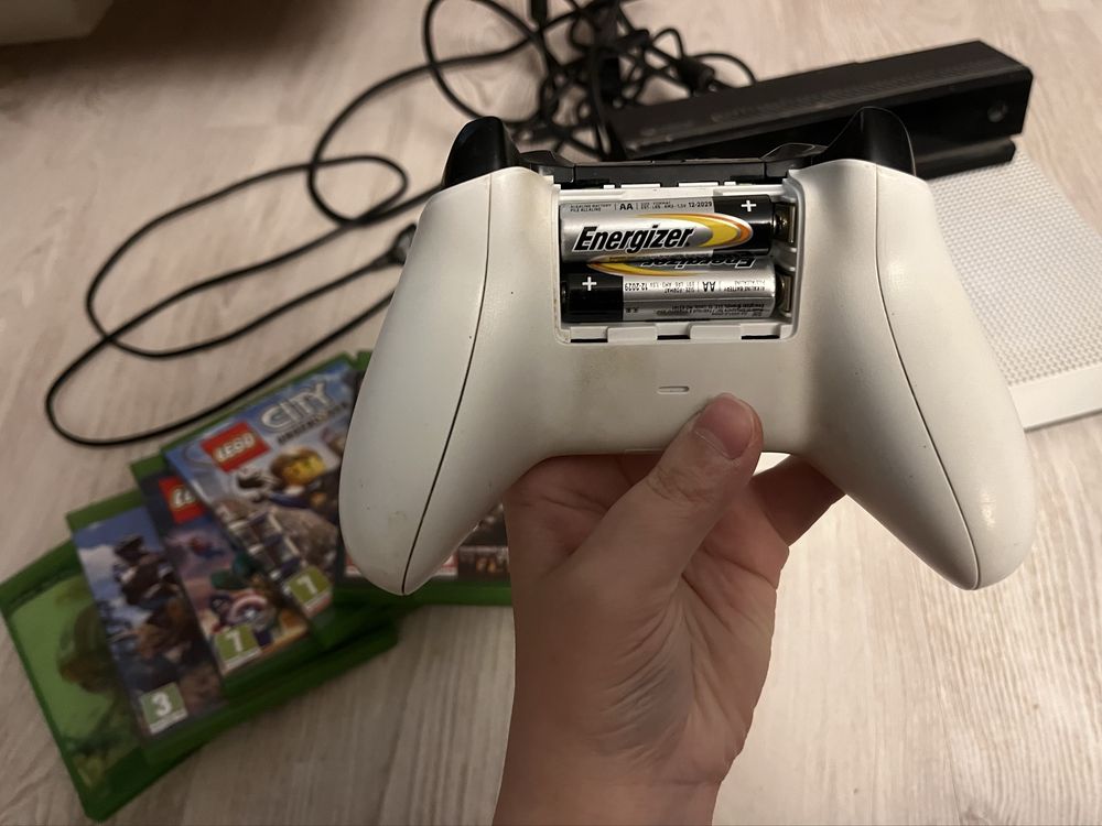 Xbox One S Model 1681