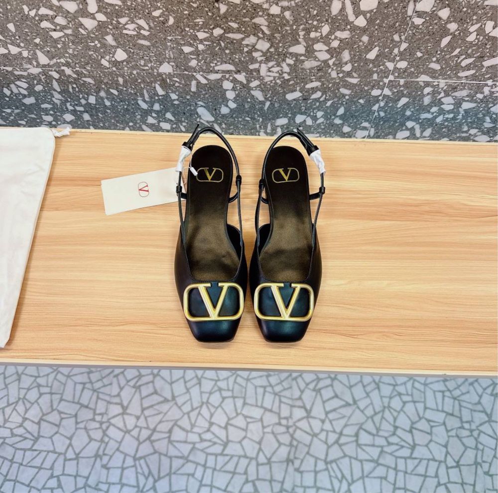 Sandale Valentino