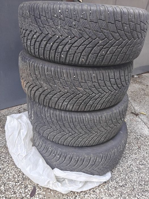Продавам зимни гуми Firestone Winterhawk 4 215/55/R16