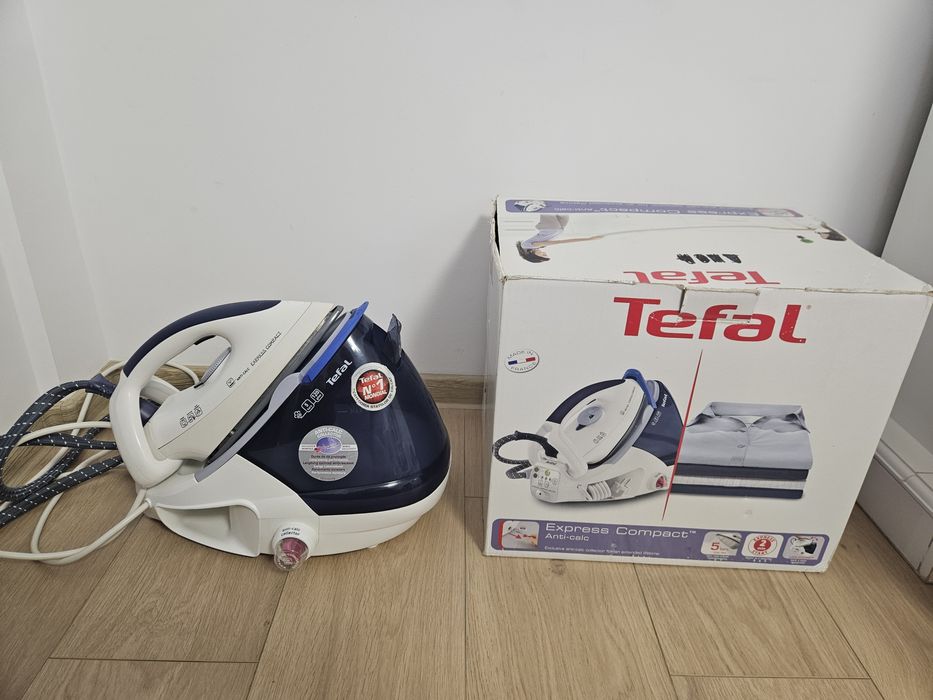 Vand Statie de calcat Tefal