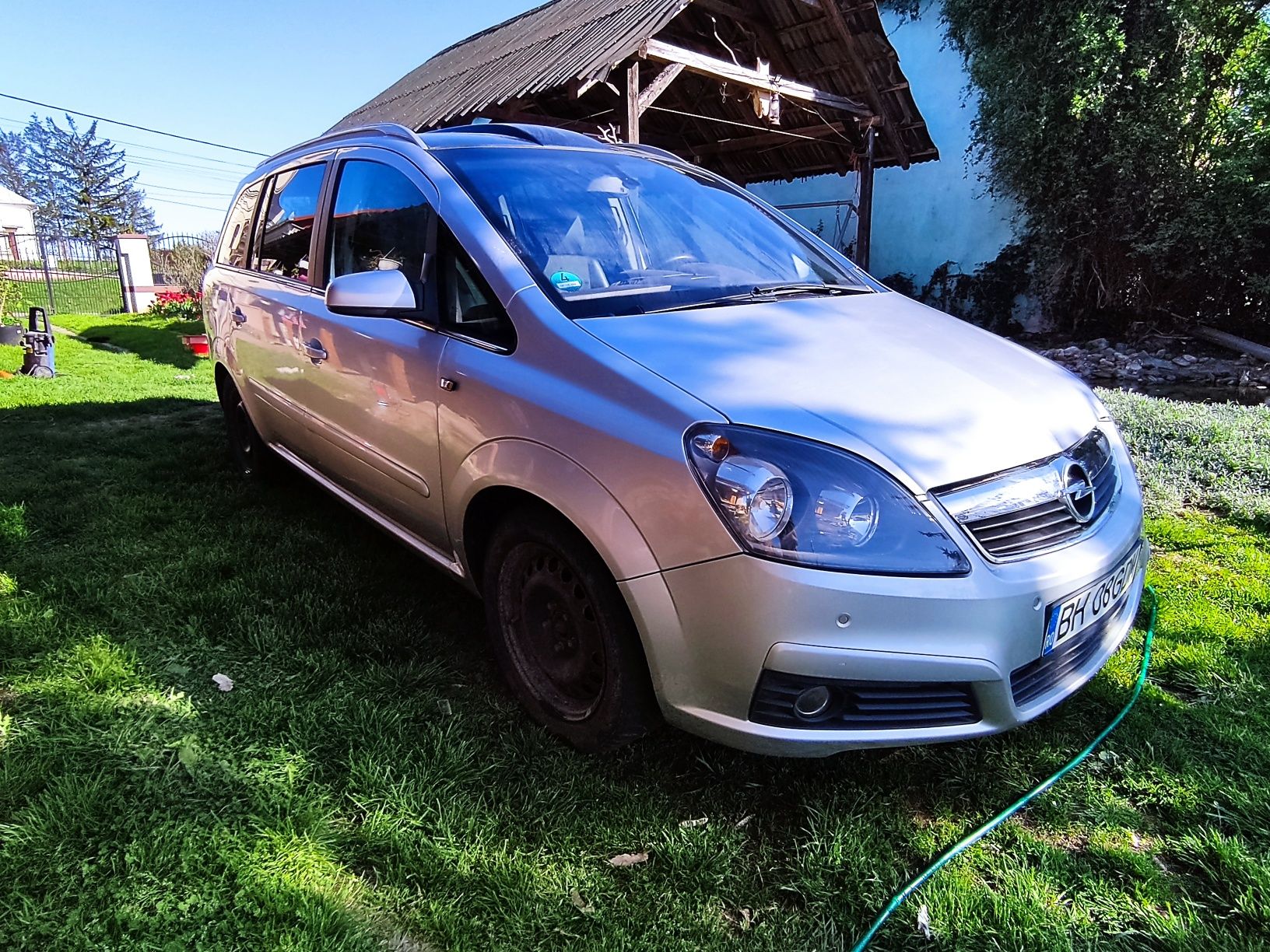 Opel Zafira B 2005 1.9 manual