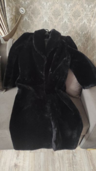 Отдам цигейковую шубу