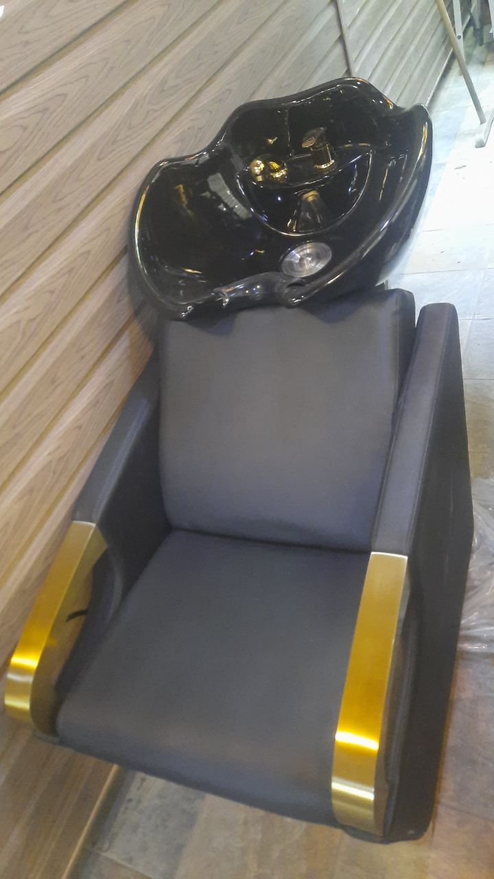 Salon kreslo bosh yuvishga