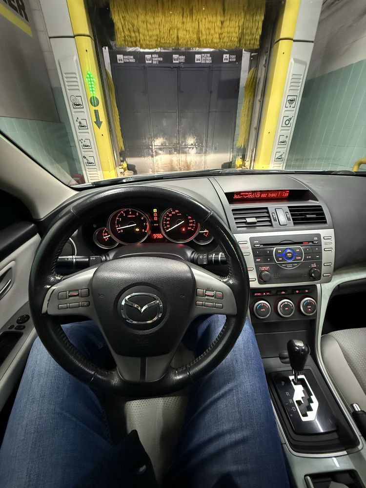 Продаётся автомобиль MAZDA 6 zoom-zoom