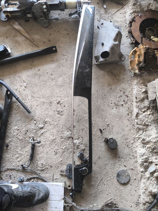 Интериорна лайсна Bmw f10 520d 184кс n47 бмв ф10 ф11 520д