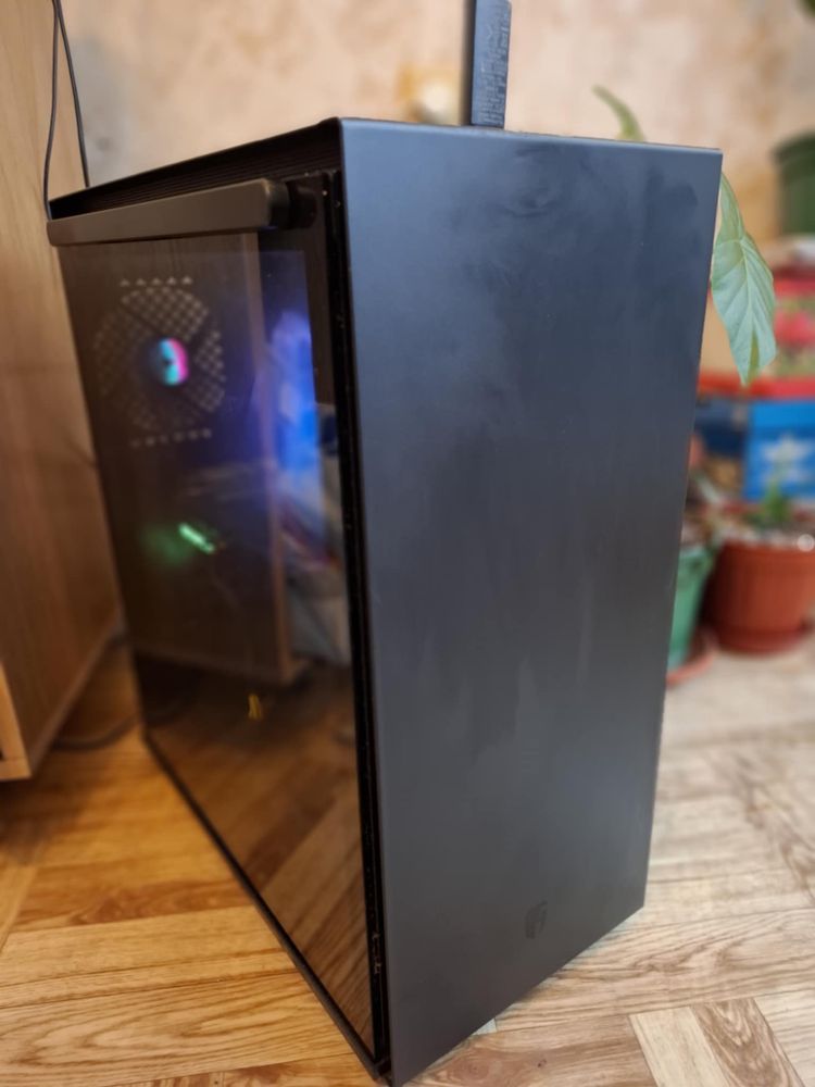 Геймърски компютър / i7 10700f / RTX3060 / 32GB /