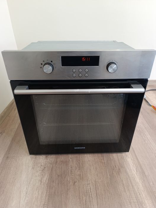 Фурна за вграждане Samsung