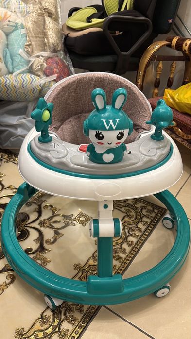 детский ходунок малыша