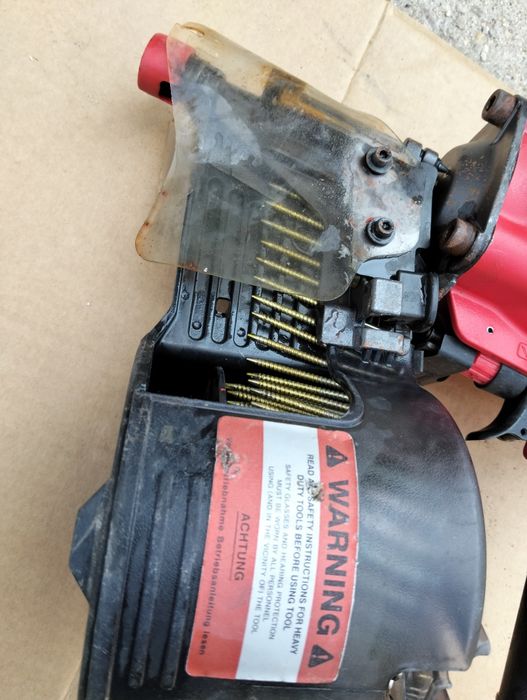 Pistol cuie Aer Naubold