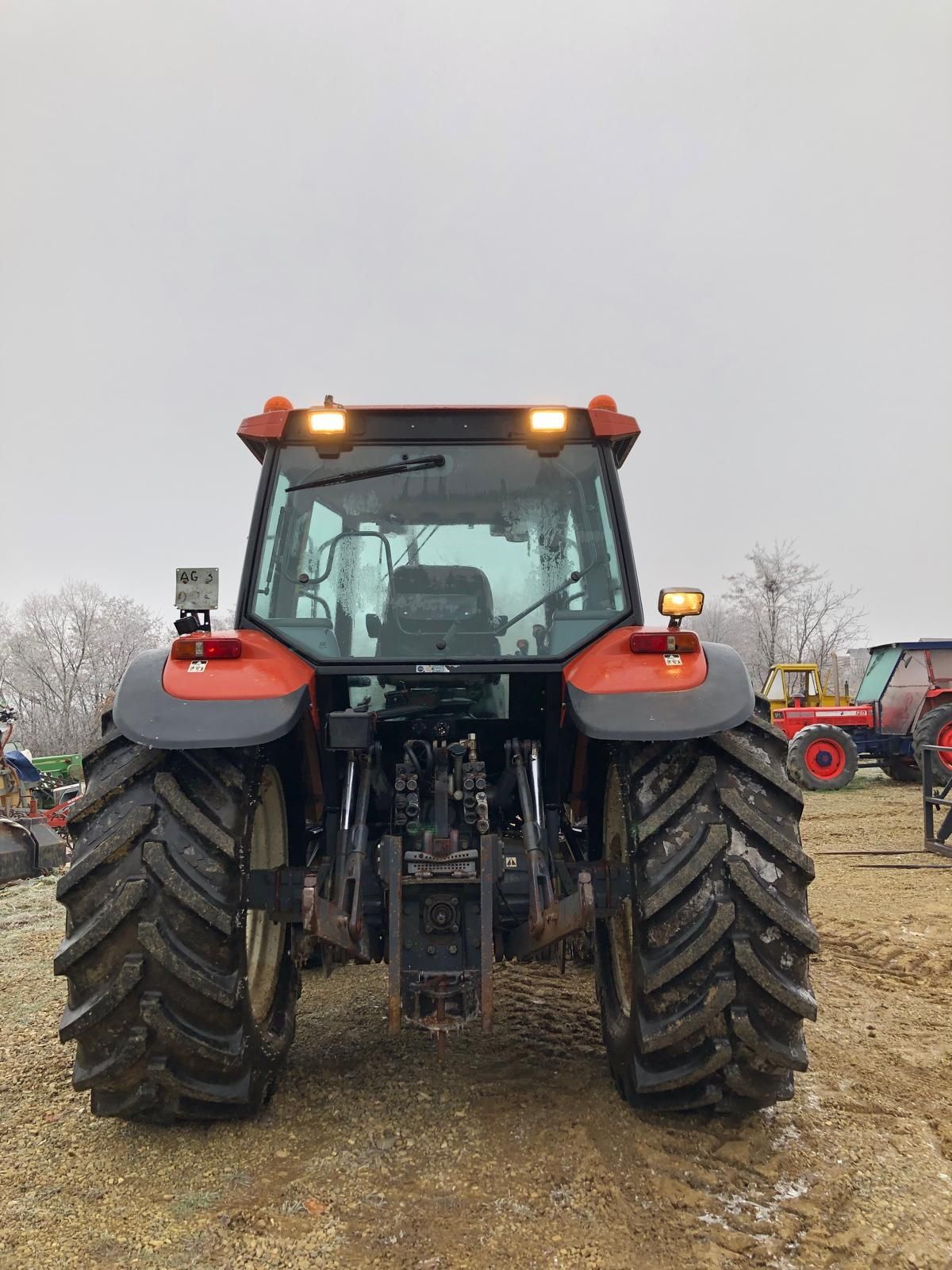 New Holland Ts 110