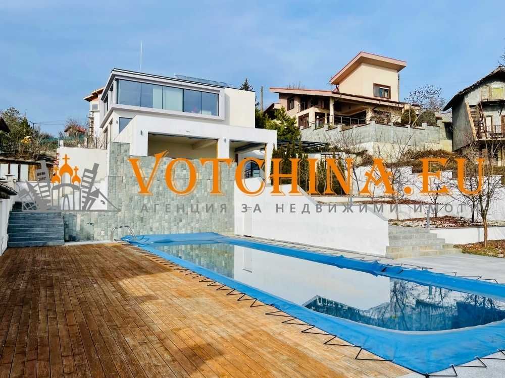 Продава се Къща в Балчик - 747 кв.м за 1339 €/кв.м - Снимка #1