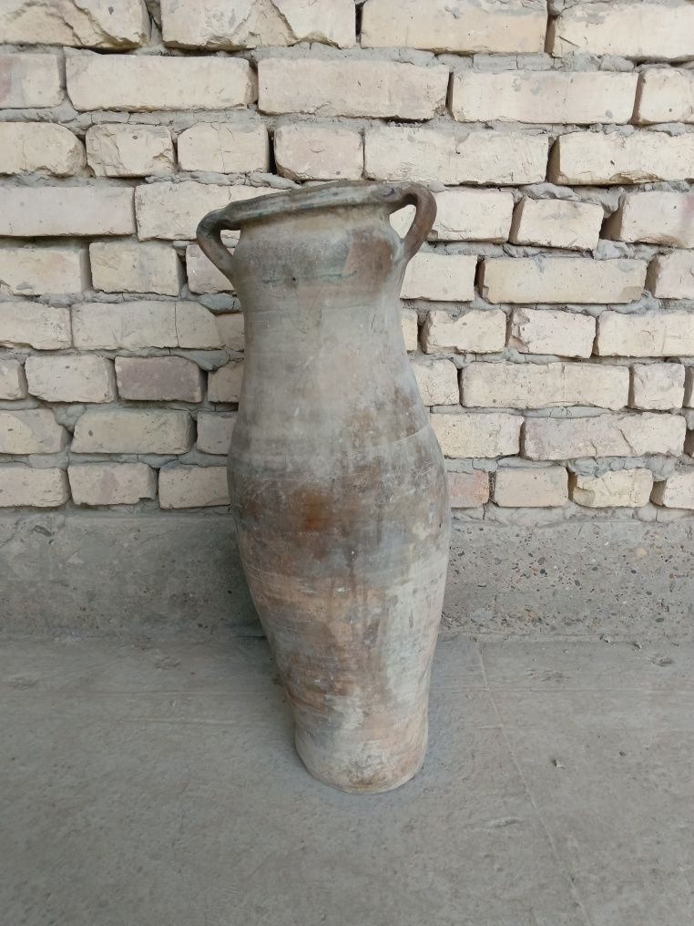 Qadimgi koʼza sotiladi