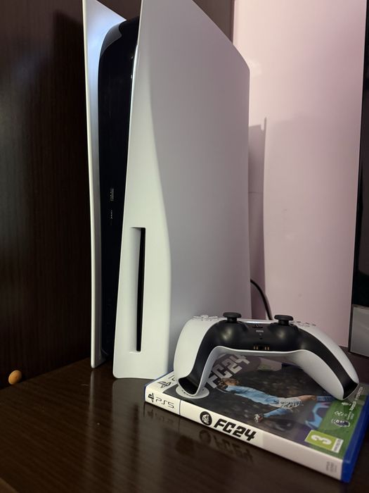 Vand ps5 varianta cu cd