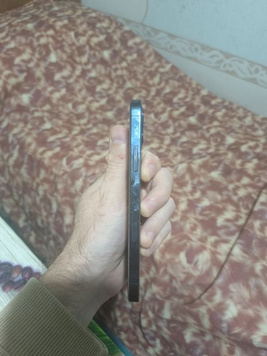 Продам телефон iphone 12pro
