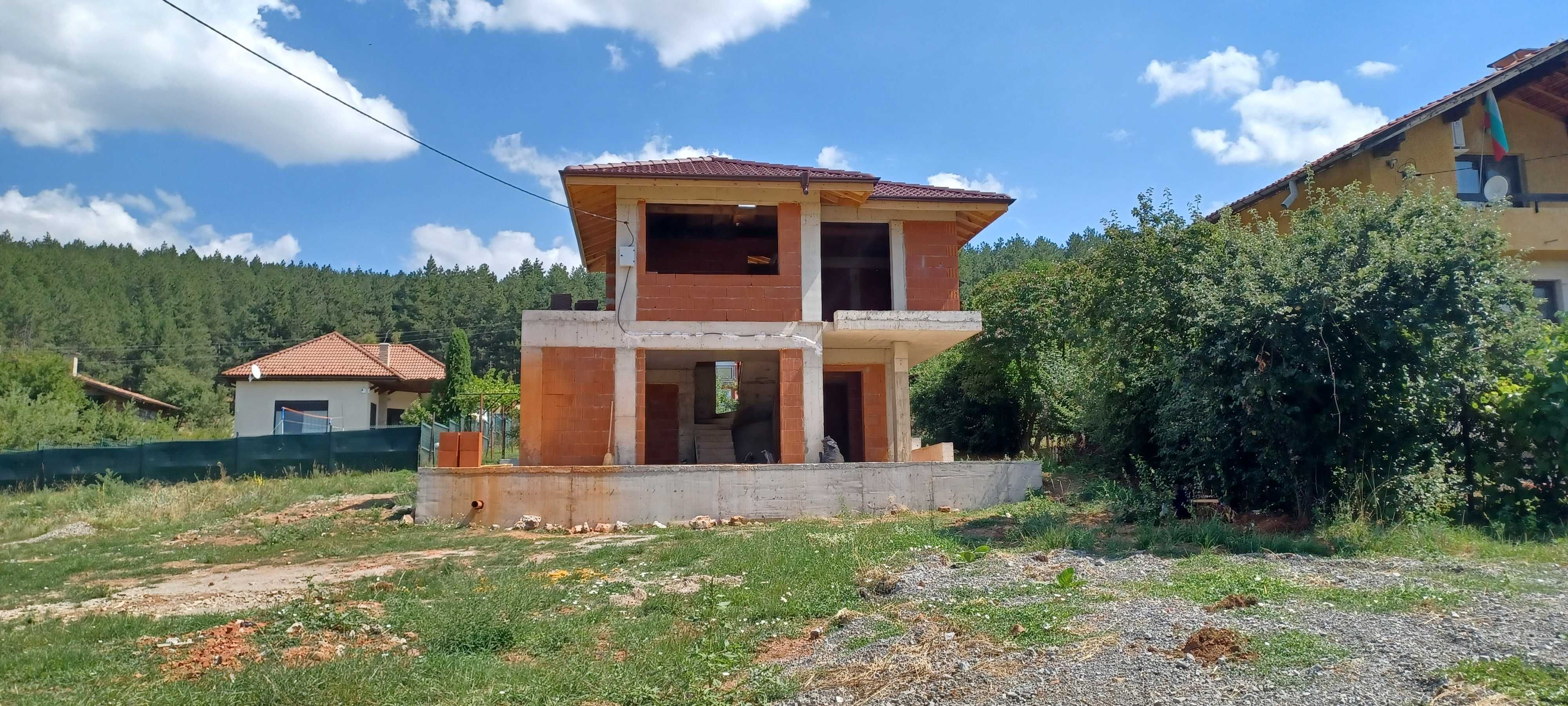 Къща нов груб строеж 2025г 100 кв.м. село Гълъбник област Перник