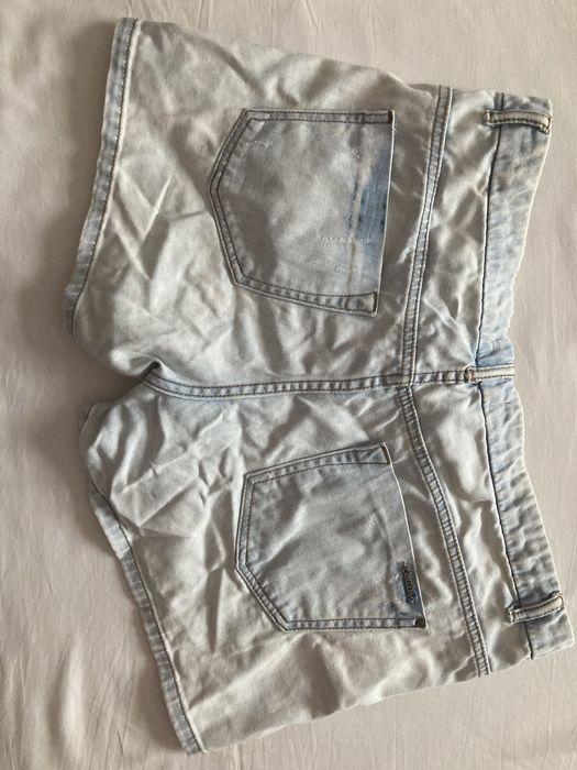 Pantaloni scurti L
