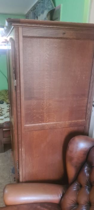 Dulap lemn masiv vând urgent