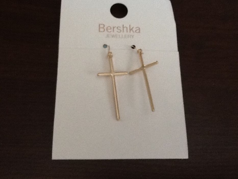 Обеци от Bershka