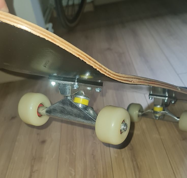 Skateboard 7.75 inch, roti 50mm pe rulment