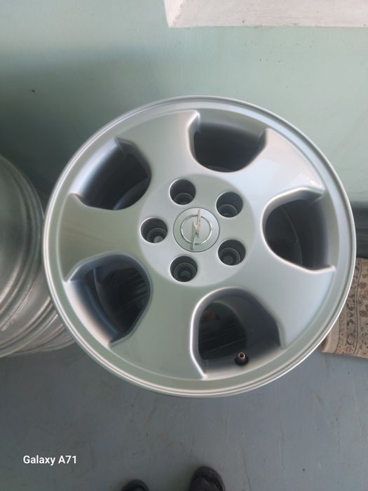Диски на Опель R 15