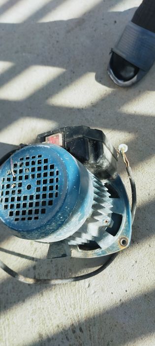 Motor Pompa hidrofor