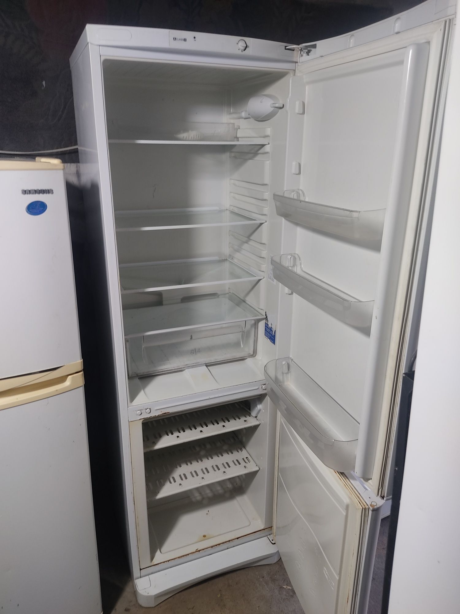 Большой Холодильник с доставкой