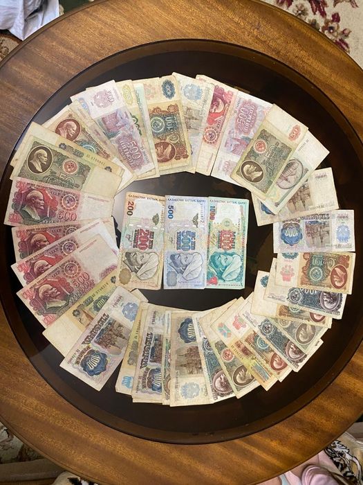 Советские рубли. Разные купюры в большом количестве. Всё за 50000.