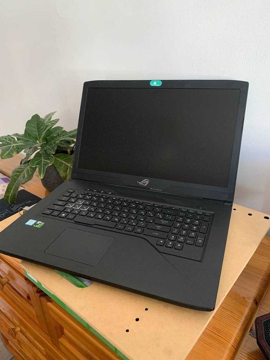ASUS ROG с i7-8750H и GTX 1050 Ti