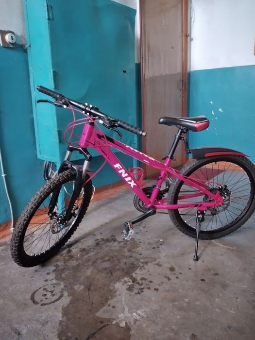 Велосипед подростковый на 10-14 лет.