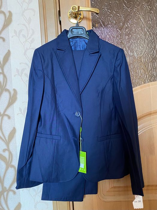 Школьный костюм.