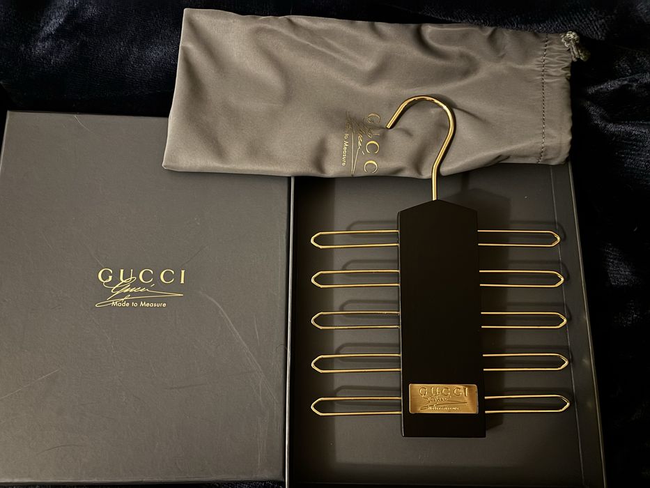Gucci Ties rack/umeras pentru cravate