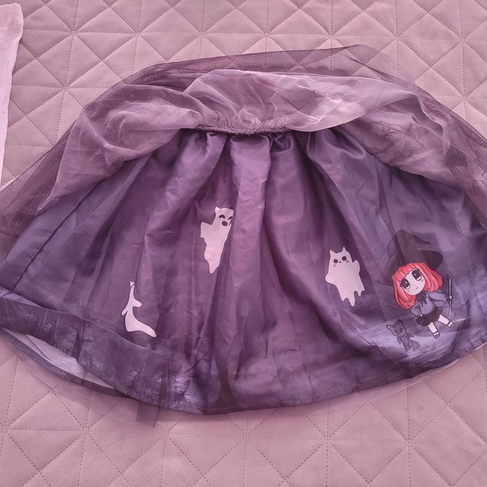 Fusta Halloween 4-6 ani, merge mai mult