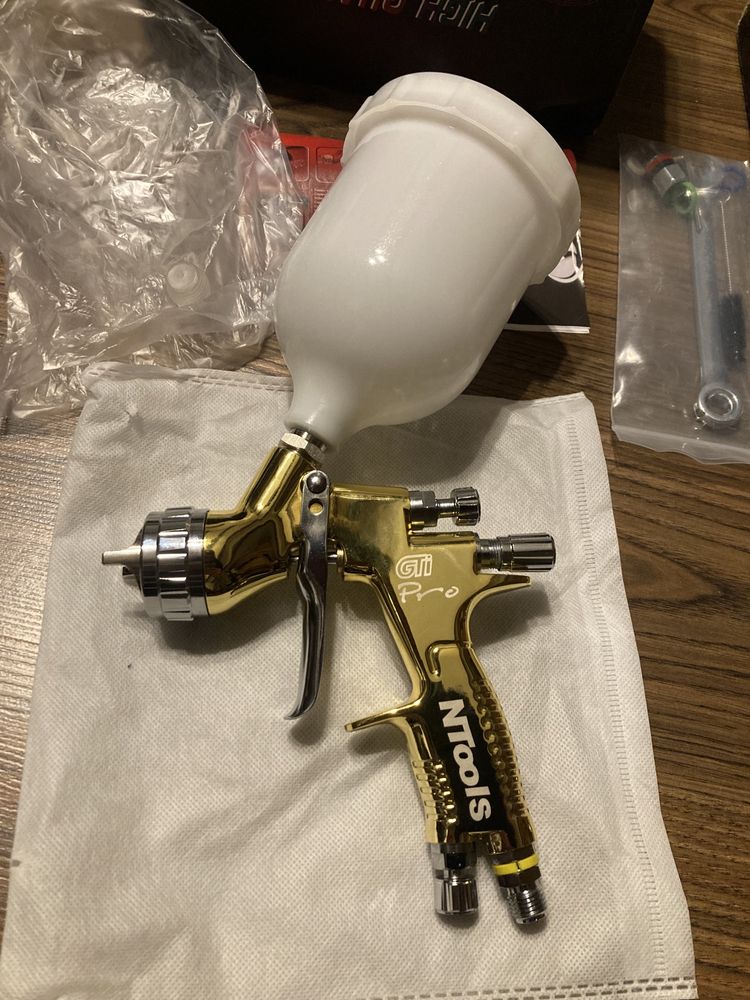 Pistol vopsit GTI Pro duza 1.3 sau duza 1.8