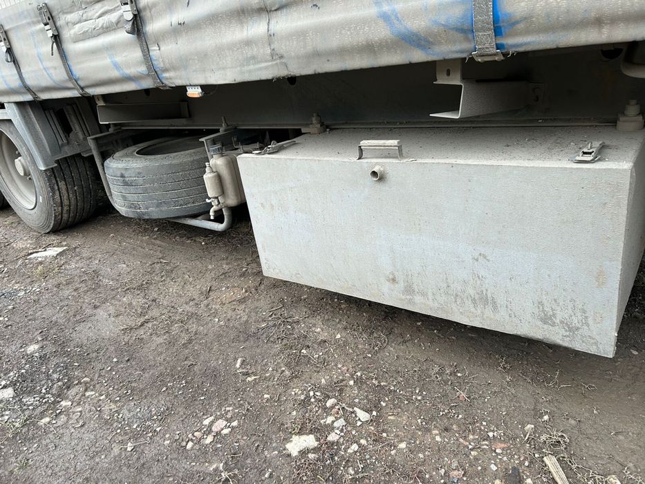 полуприцеп от фура