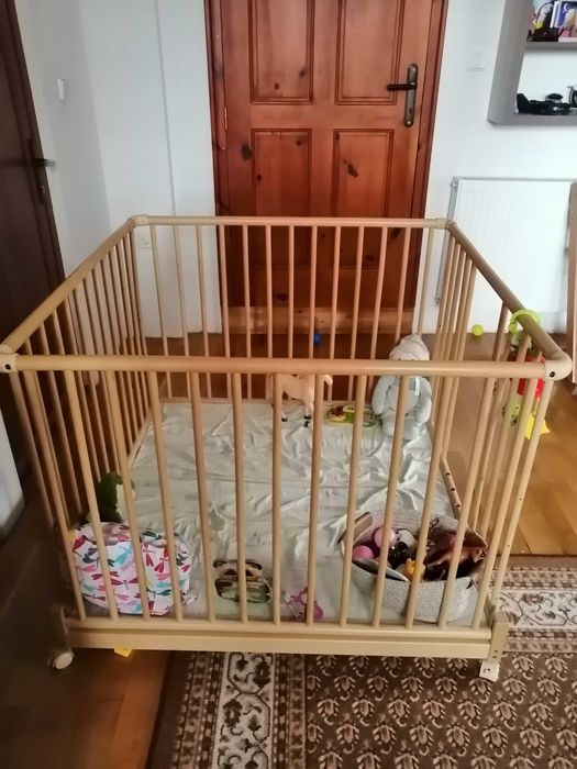 Дървена кошара за игра/сън
