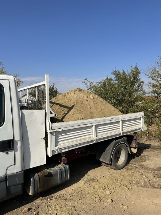 Mranita balegar chisai nisip pamant negru piatra