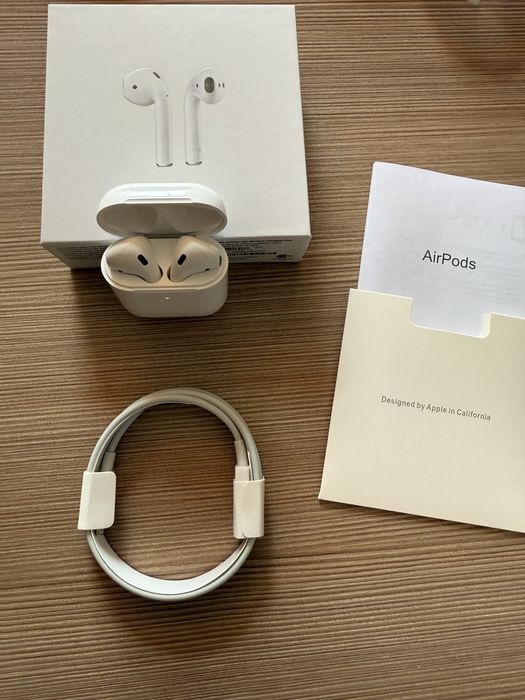 AirPods 2 Wireless Charging Case