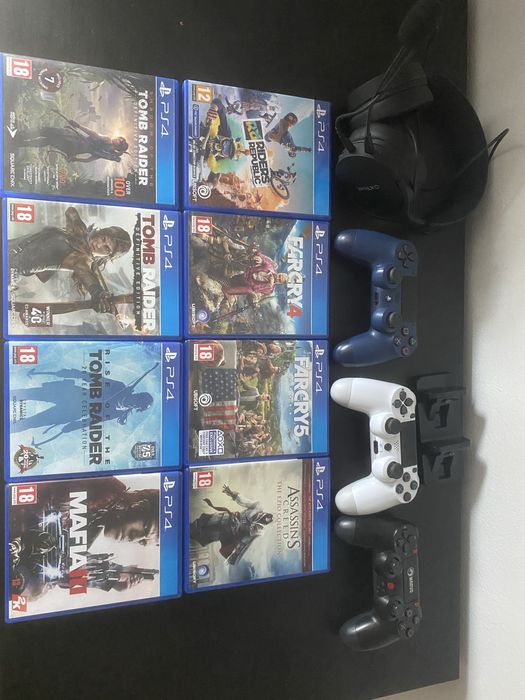 Ps4 500gb cu jocuri si Joystick