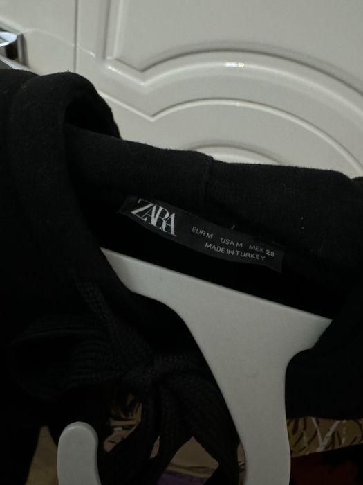 Суичър Zara  с принт