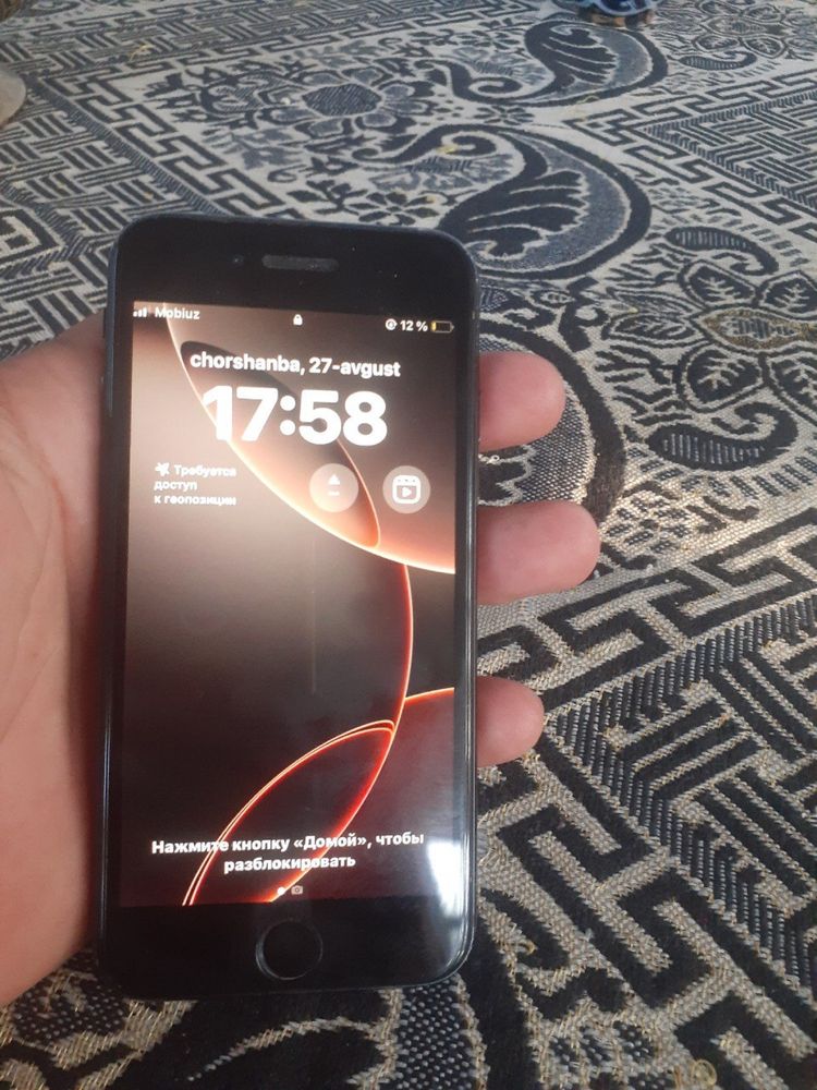 iphone SE 2020 idiyal xolatda