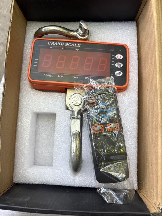 Cantar electronic pentru macara 1500 kg cu telecomanda
